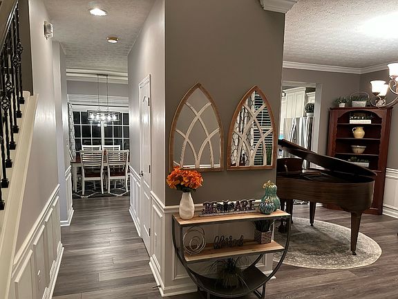 5th image of 2027 Emerald Pines Ln