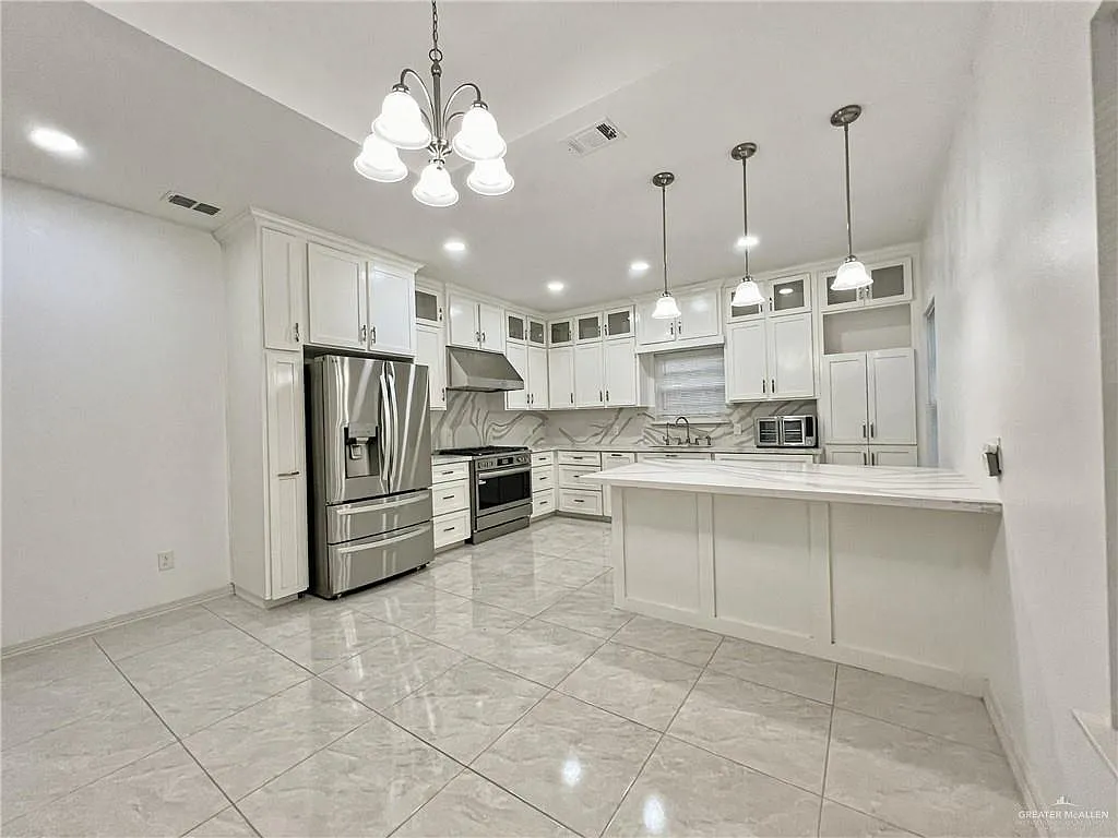 3 bed, 2.5 bath, 1440 sqft, $2,190 — Photo 4