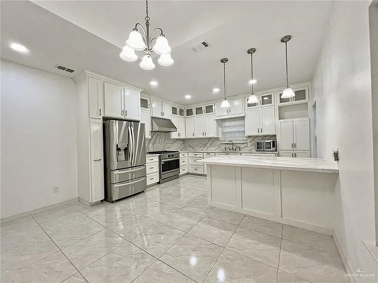 7723 Villa Rama South St — Photo 4