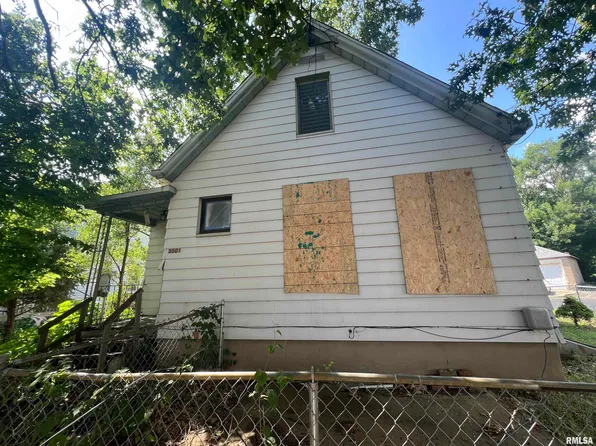 3001 SW Jefferson Ave, Peoria, IL 61605