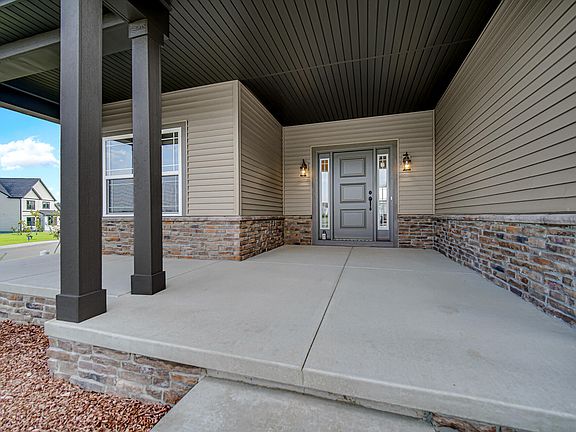 4th image of 840 Idlewild Ln
