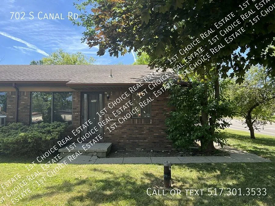 702 S Canal Rd