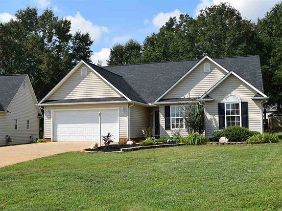 3rd image of 542 Plantation Creek Dr