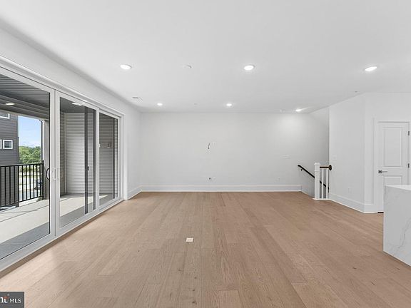 3rd image of 108B Locke St Lot 2019