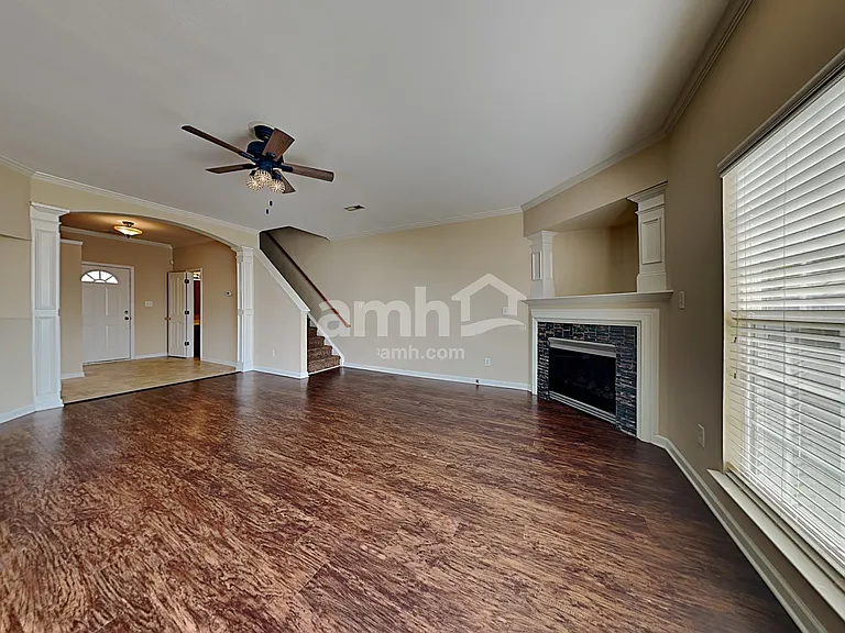 2528 Ingleside Dr — Photo 6