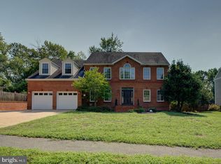 8207 Riverside Rd, Alexandria, VA 22308