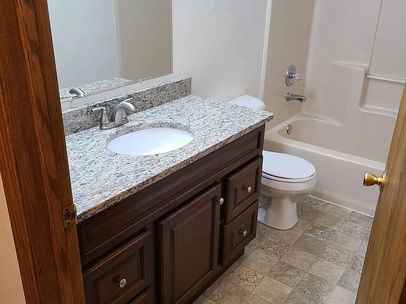 2nd image of 2723 W Glenwood Dr