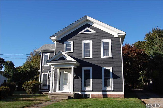 1st image of 837 Main St
