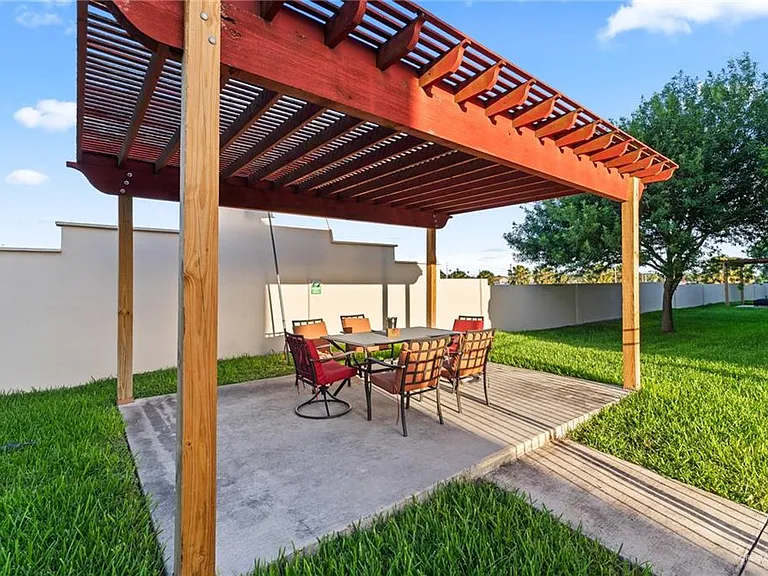 1413 E Keeton Ave #20 — Photo 2