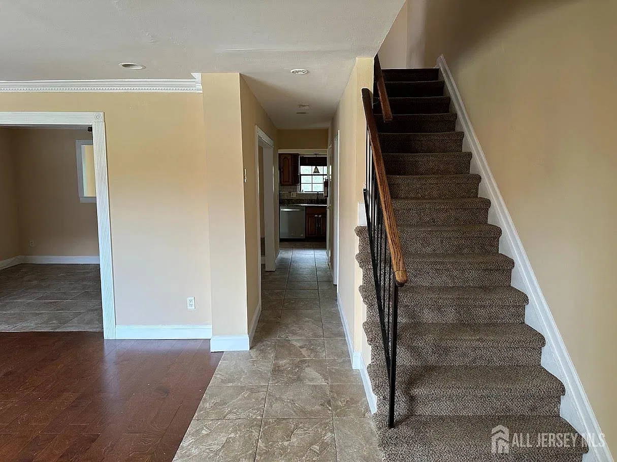 3 bed, 3.5 bath, $3,650 — Photo 3