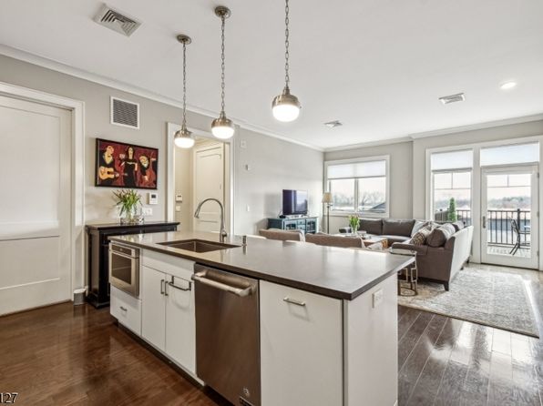 33 Green Village Rd #4501, Madison Boro, NJ 07940