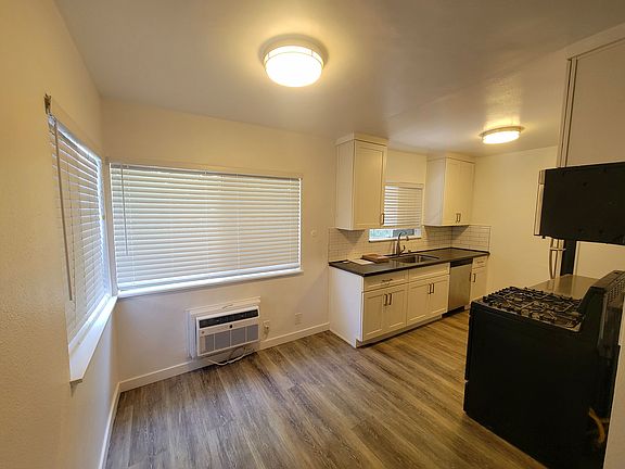 4th image of 4520 Colbath Ave APT 8