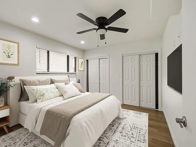 4823 Gaston Ave — Photo 2