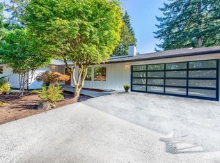 4201 91st Ave SE, Mercer Island, WA 98040