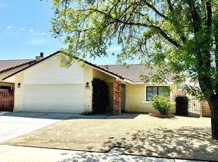2764 El Nido Ln, Lancaster, CA 93535