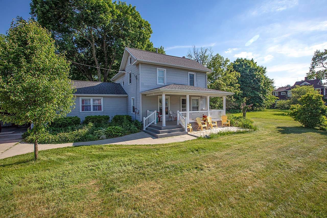 919 E Hively Ave, Elkhart, IN 46517 | Zillow