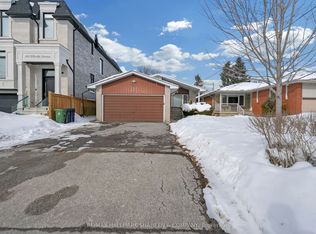 386 Ellerslie Ave #A, Toronto, ON M2R1B9