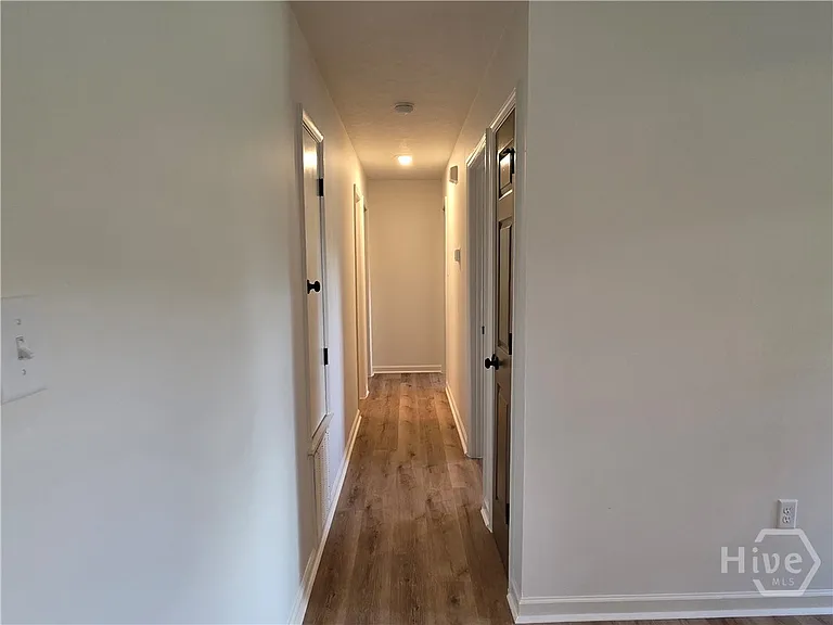 205 Whitehall Ave — Photo 11