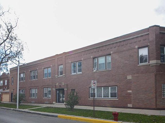 5th image of 2552 N Kildare Ave #2