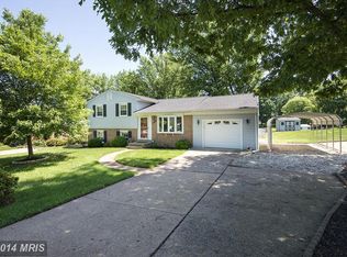 4417 Lees Corner Rd, Chantilly, VA 20151