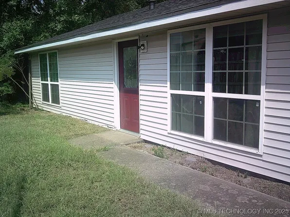 323 E Layton St, Chelsea, OK 74016