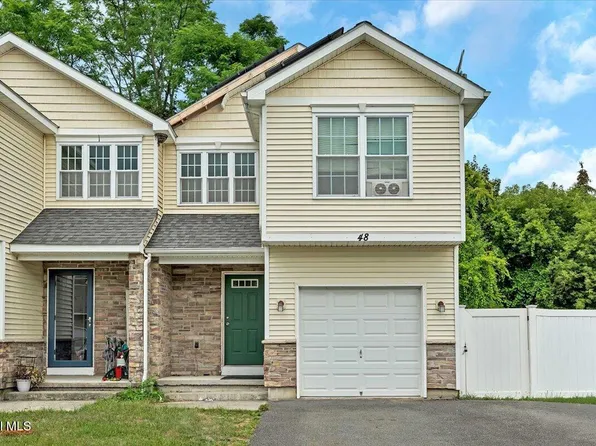 48 Carroll Hill Court, Troy, NY 12180