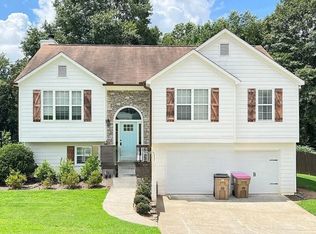 7670 Streamside Ln, Cumming, GA 30028