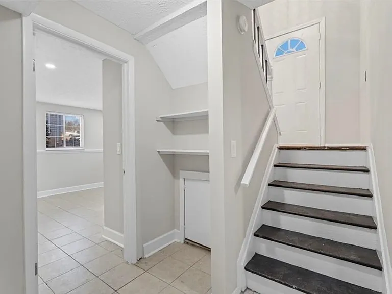 5268 Kinsdale Ln — Photo 9