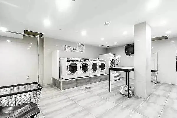 Rented by Metropolitan Property Group | media 32