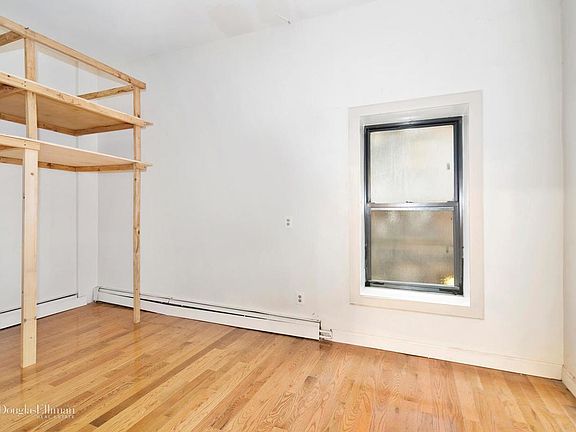 4th image of 121 Ludlow St #2