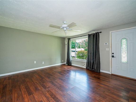 4th image of 1134 Dayket Cir
