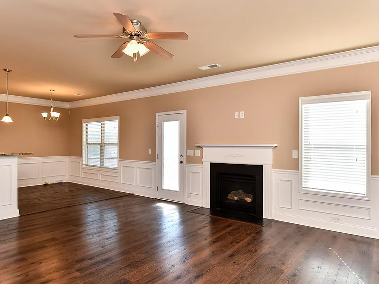 38 Ramapo Ct — Photo 16