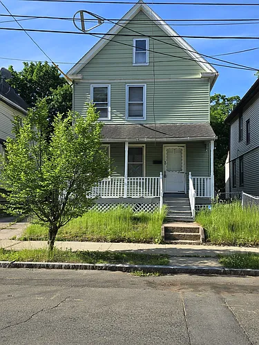 90 Pond St Photo 1