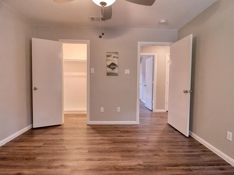 2221 Bowie Dr #11 — Photo 23