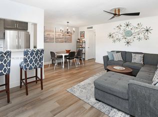 Beverly Hills Condo #4, Hollywood, FL 33021
