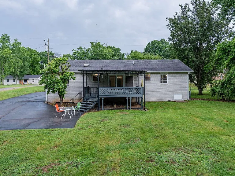 207 Whitnel Dr — Photo 7