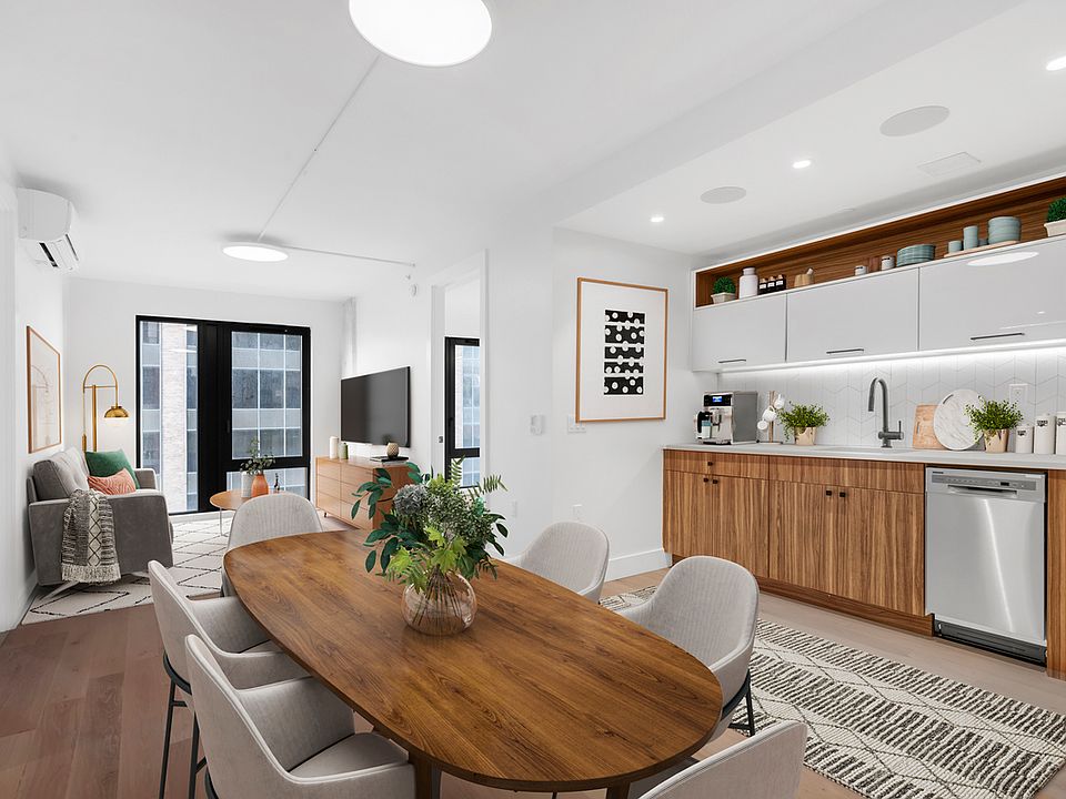 1st image of 60 W 125th St #23