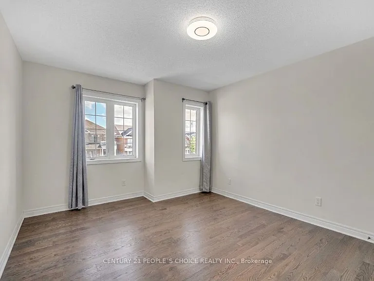 48 Colonel Lyall St — Photo 22