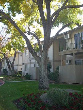 2nd image of 4916 N 9th St APT 121