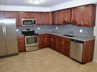 20 Lawrence St APT 13, Rensselaer, NY 12144