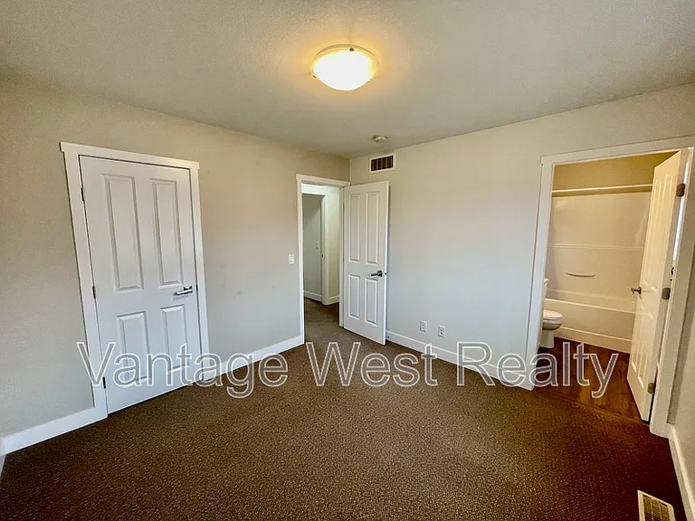 2442 Last Rd — Photo 14