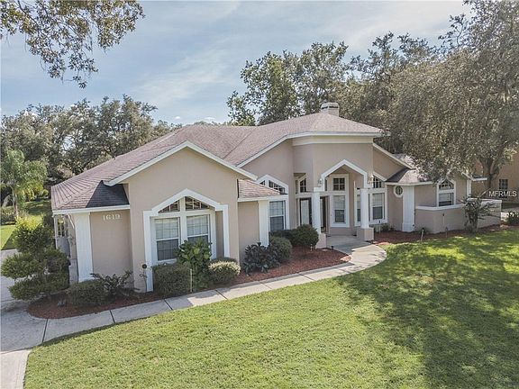 3rd image of 1619 Sherwood Lakes Blvd