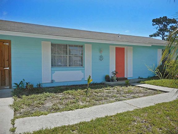 3rd image of 475 Diosa Ct