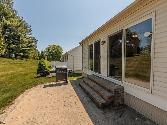 2nd image of 5431 Treetop Cir