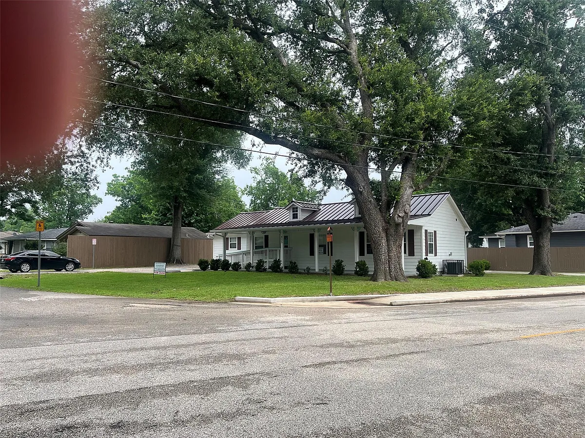 Building Photo - 715 Kane St