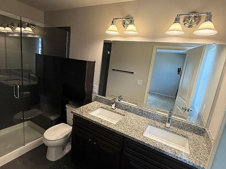 1558 S Dallas Cir — Photo 13
