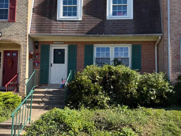 7474 Covent Wood Ct, Annandale, VA 22003