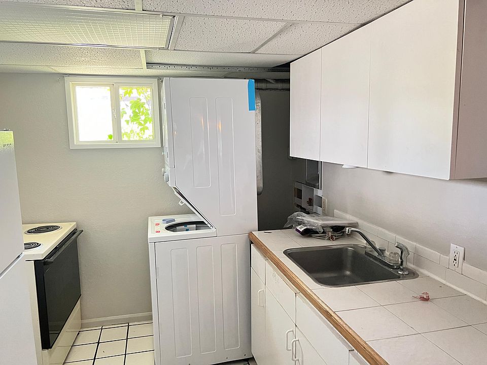 kitchen - new washer/dryer being installed then better pictures will be added.
