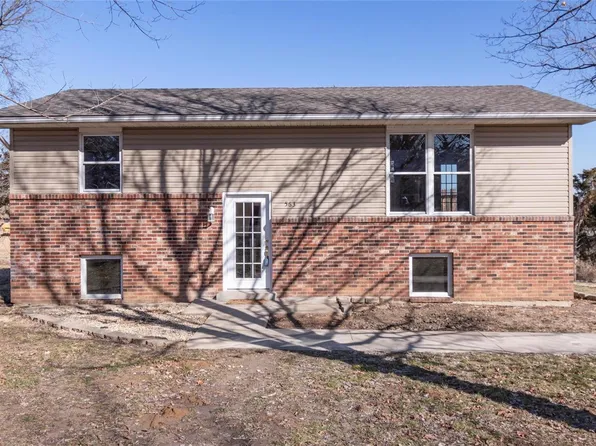 563 Oli Ali Dr, Festus, MO 63028