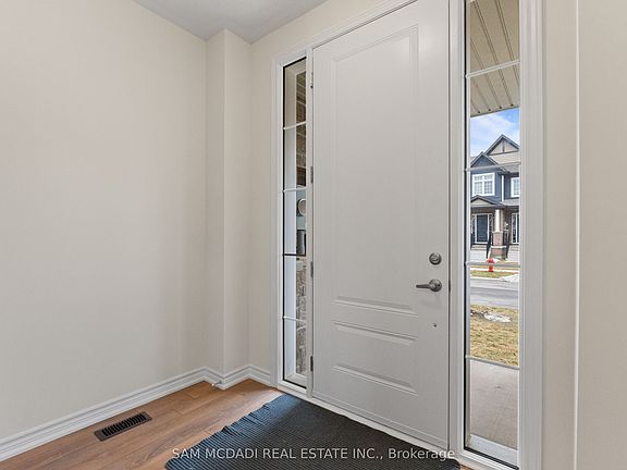 3rd image of 16 Brown St